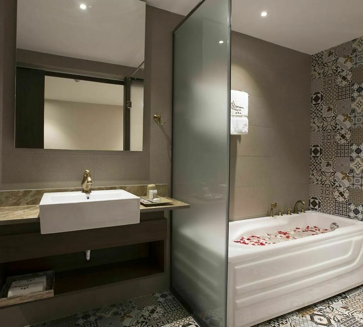 ***  Sunflower Cbq Hotel Ho Chi Minh City Vietnam